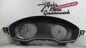 Gebrauchte Instrumentenbrett Audi A5 Preis € 295,00 Margenregelung angeboten von Gebr.Klein Gunnewiek Ho.BV