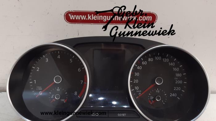 Instrument panel from a Volkswagen Polo 2014