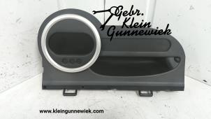 Used Instrument panel Renault Twingo Price € 85,00 Margin scheme offered by Gebr.Klein Gunnewiek Ho.BV
