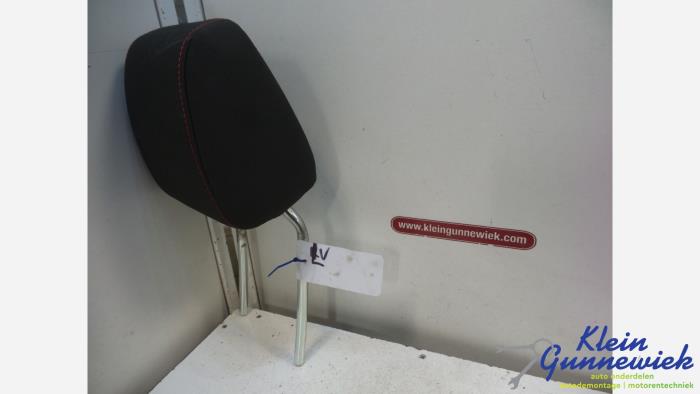 Begagnade Nackstöd Ford Focus Pris € 28,00 Marginaltabell erbjuds av Klein Gunnewiek Autodemontage & Motorentechniek