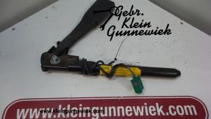 Used Seatbelt tensioner, right Opel Zafira Price € 45,00 Margin scheme offered by Gebr.Klein Gunnewiek Ho.BV