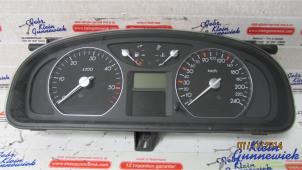 Usagé Instrument de bord Renault Laguna Prix € 25,00 Règlement à la marge proposé par Klein Gunnewiek Autodemontage & Motorentechniek