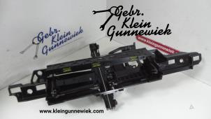 Used Display tilt mechanism Audi A6 Price € 75,00 Margin scheme offered by Gebr.Klein Gunnewiek Ho.BV