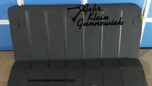 Usados Alfombrilla de maletero Renault Megane Scenic Precio € 35,00 Norma de margen ofrecido por Gebr.Klein Gunnewiek Ho.BV