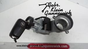 Used Ignition lock + key Opel Corsa Price € 25,00 Margin scheme offered by Gebr.Klein Gunnewiek Ho.BV