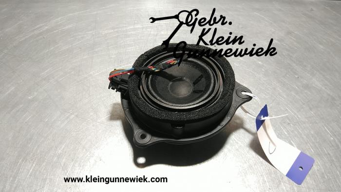 Speaker from a Audi A6 2009