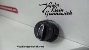 Usados Interruptor de luz Porsche 911 Precio € 35,00 Norma de margen ofrecido por Gebr.Klein Gunnewiek Ho.BV