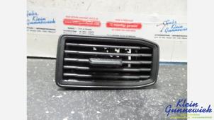 Used Dashboard vent Volkswagen Caddy Price € 25,00 Margin scheme offered by Klein Gunnewiek Autodemontage & Motorentechniek