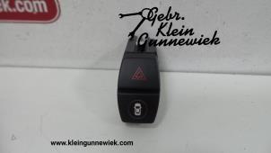 Used Panic lighting switch BMW X1 Price € 25,00 Margin scheme offered by Gebr.Klein Gunnewiek Ho.BV