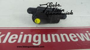 Used Central locking motor Volkswagen Tiguan Price € 20,00 Margin scheme offered by Gebr.Klein Gunnewiek Ho.BV