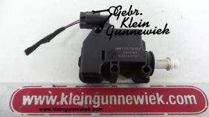 Used Central locking motor BMW 324 Price € 30,00 Margin scheme offered by Gebr.Klein Gunnewiek Ho.BV