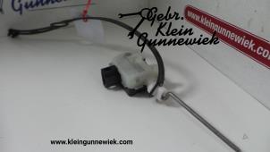 Used Central locking motor Porsche Panamera Price € 20,00 Margin scheme offered by Gebr.Klein Gunnewiek Ho.BV