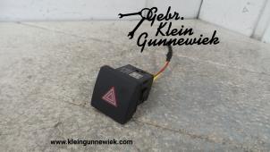 Usados Interruptor de luz de pánico Audi Q5 Precio € 20,00 Norma de margen ofrecido por Gebr.Klein Gunnewiek Ho.BV
