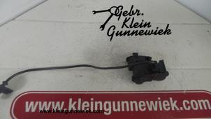 Usados Motor de cierre centralizado Volkswagen Golf Precio € 10,00 Norma de margen ofrecido por Gebr.Klein Gunnewiek Ho.BV
