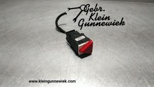 Used Panic lighting switch Skoda Fabia Price € 20,00 Margin scheme offered by Gebr.Klein Gunnewiek Ho.BV