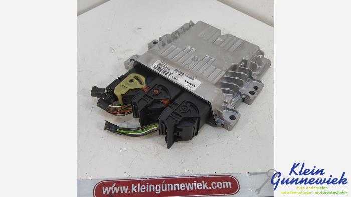 Used Injection computer Volvo V50 Price € 53,00 Margin scheme offered by Klein Gunnewiek Autodemontage & Motorentechniek
