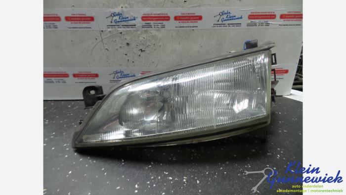 Używane Reflektor lewy Opel Vectra Cena € 35,00 Procedura marży oferowane przez Klein Gunnewiek Autodemontage & Motorentechniek