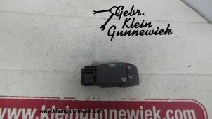 Usagé Panneau commande radio Renault Twingo Prix sur demande proposé par Gebr.Klein Gunnewiek Ho.BV
