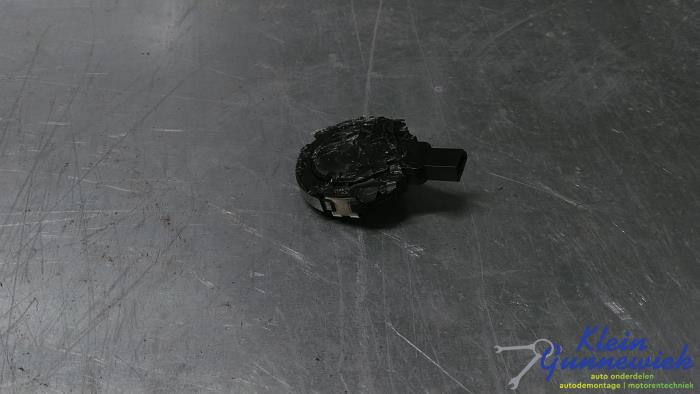 Begagnade Regnsensor Opel Corsa Pris € 16,00 Marginaltabell erbjuds av Klein Gunnewiek Autodemontage & Motorentechniek
