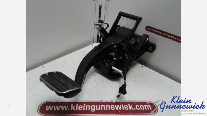 Używane Pedal hamulca Porsche Panamera Cena € 75,00 Procedura marży oferowane przez Klein Gunnewiek Autodemontage & Motorentechniek