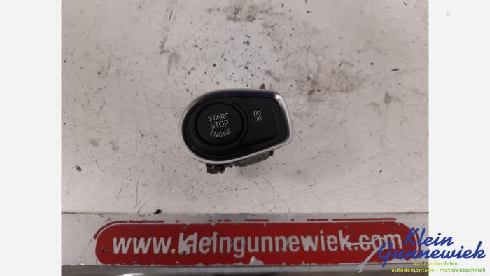 Usagé Commande start/stop BMW X1 Prix € 36,00 Règlement à la marge proposé par Klein Gunnewiek Autodemontage & Motorentechniek