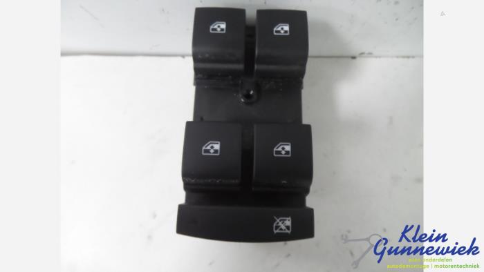 Usados Interruptor combinado de ventanillas Opel Zafira Precio € 21,00 Norma de margen ofrecido por Klein Gunnewiek Autodemontage & Motorentechniek