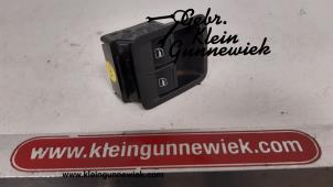 Usagé Commutateur combi vitres Volkswagen Caddy Prix € 15,00 Règlement à la marge proposé par Gebr.Klein Gunnewiek Ho.BV