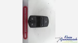 Używane Przelacznik combi okienny Opel Corsa Cena € 30,00 Procedura marży oferowane przez Klein Gunnewiek Autodemontage & Motorentechniek
