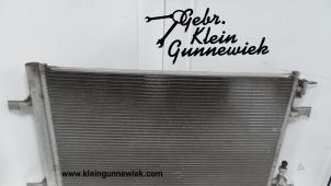 Usagé Condenseur de climatisation Opel Zafira Prix € 90,00 Règlement à la marge proposé par Gebr.Klein Gunnewiek Ho.BV