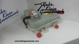 Gebrauchte Ausgleichsbehälter Kia Optima Preis € 35,00 Margenregelung angeboten von Gebr.Klein Gunnewiek Ho.BV