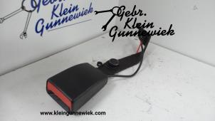 Used Rear seatbelt buckle, centre BMW 728 Price € 30,00 Margin scheme offered by Gebr.Klein Gunnewiek Ho.BV