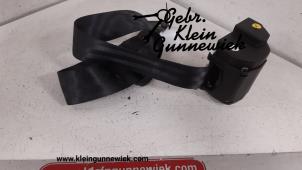 Used Rear seatbelt, centre Volkswagen Golf Price € 30,00 Margin scheme offered by Gebr.Klein Gunnewiek Ho.BV