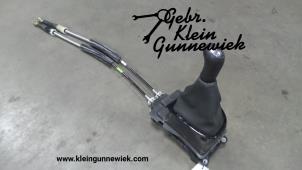 Used Gear stick Renault Clio Price € 55,00 Margin scheme offered by Gebr.Klein Gunnewiek Ho.BV