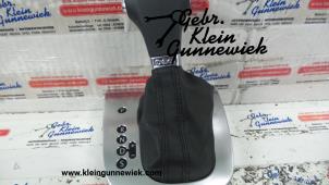 Używane Pokrywa dzwigni zmiany biegów Volkswagen Eos Cena € 75,00 Procedura marży oferowane przez Gebr.Klein Gunnewiek Ho.BV