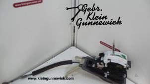 Used Gear stick Volkswagen Touareg Price € 150,00 Margin scheme offered by Gebr.Klein Gunnewiek Ho.BV