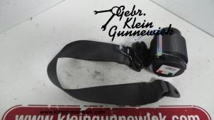 Usagé Ceinture arrière gauche Opel Zafira Prix € 35,00 Règlement à la marge proposé par Gebr.Klein Gunnewiek Ho.BV