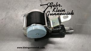 Used Rear seatbelt, centre Opel Signum Price € 30,00 Margin scheme offered by Gebr.Klein Gunnewiek Ho.BV
