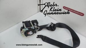 New Front seatbelt, left Volkswagen Passat Price € 181,50 Inclusive VAT offered by Gebr.Klein Gunnewiek Ho.BV