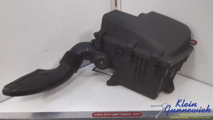 Begagnade Luftfilterhus Volvo S60 Pris € 50,00 Marginaltabell erbjuds av Klein Gunnewiek Autodemontage & Motorentechniek