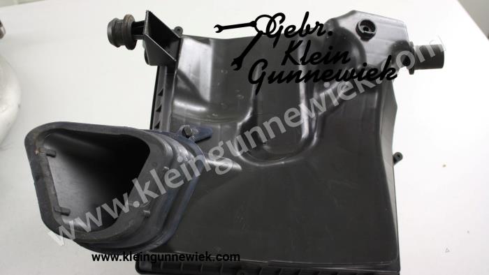 Air box from a Opel Astra 2012