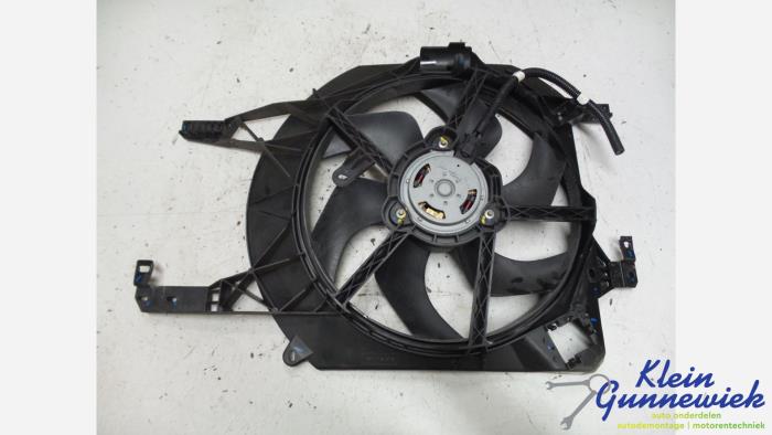 Używane Silnik wentylatora Renault Trafic Cena € 38,00 Procedura marży oferowane przez Klein Gunnewiek Autodemontage & Motorentechniek