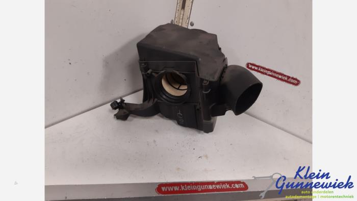 Begagnade Luftfilterhus Ford Kuga Pris € 40,00 Marginaltabell erbjuds av Klein Gunnewiek Autodemontage & Motorentechniek
