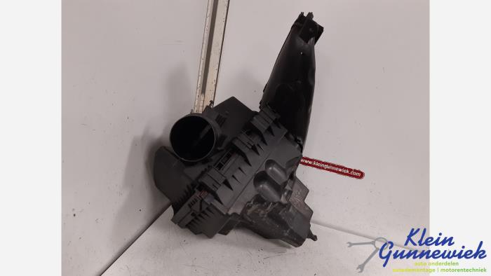 Begagnade Luftfilterhus Ford Galaxy Pris € 82,00 Marginaltabell erbjuds av Klein Gunnewiek Autodemontage & Motorentechniek