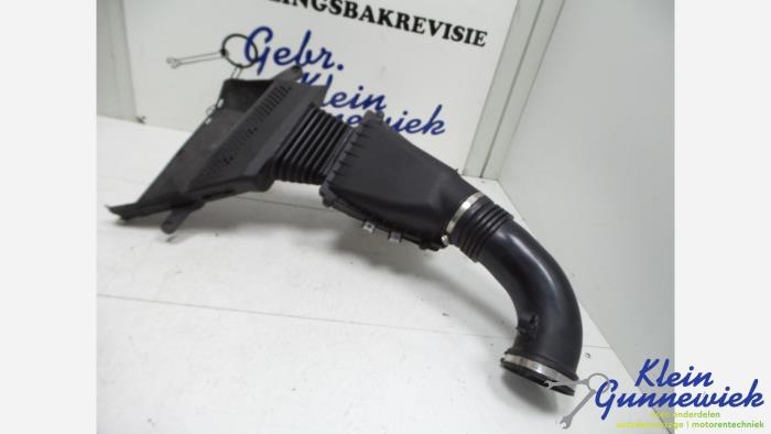 Begagnade Luftfilterhus Audi RS4 Pris € 47,00 Marginaltabell erbjuds av Klein Gunnewiek Autodemontage & Motorentechniek