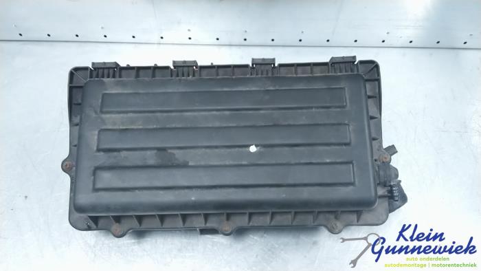 Begagnade Luftfilterhus Volkswagen Polo Pris € 38,00 Marginaltabell erbjuds av Klein Gunnewiek Autodemontage & Motorentechniek