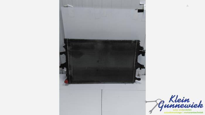 Kühler van een Volkswagen Bestel 2011
