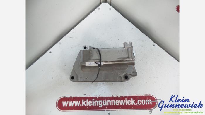 Used Engine mount Opel Corsa Price € 22,00 Margin scheme offered by Klein Gunnewiek Autodemontage & Motorentechniek