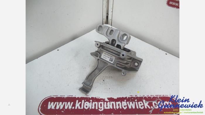 Used Engine mount Volkswagen Golf Sportsvan Price € 28,00 Margin scheme offered by Klein Gunnewiek Autodemontage & Motorentechniek