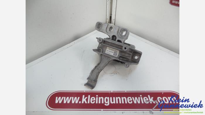 Used Engine mount Volkswagen Touran Price € 28,00 Margin scheme offered by Klein Gunnewiek Autodemontage & Motorentechniek