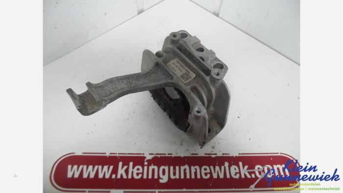 Used Engine mount Volkswagen T-Roc Price € 24,00 Margin scheme offered by Klein Gunnewiek Autodemontage & Motorentechniek